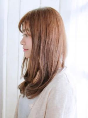 内巻きカールスタイル