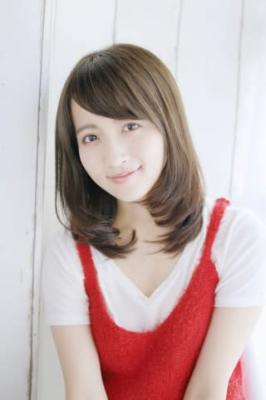 ゆるふわ内巻きレイヤースタイル