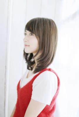 ゆるふわ内巻きレイヤースタイル