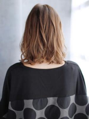 透け感バングのセミウエットミックスカール