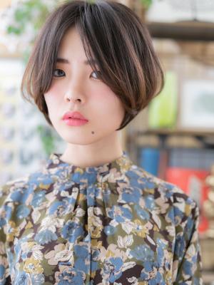 王道！センターパートひし形ショート大人ボブ　大人かわいい