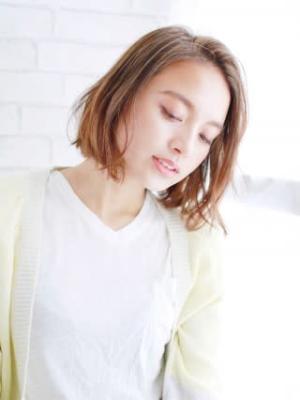 揺れるようなミックスカール