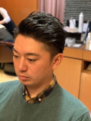 メンズアイロンパーマでキメる！　ビジネスツーブロック