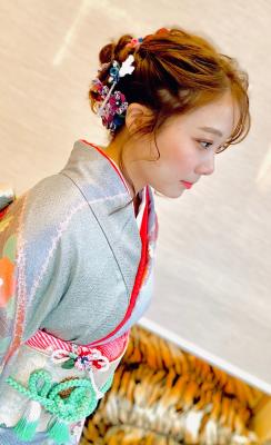 成人式アップ・メイク・着付け(早朝料金込)
