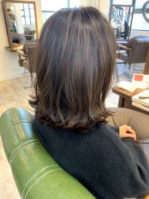 アフロート添田】大人可愛いくびれミディ外ハネ毛先ベージュ