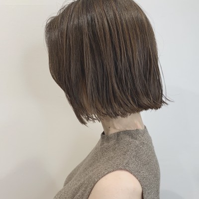 外国人風、切りっぱなしボブ