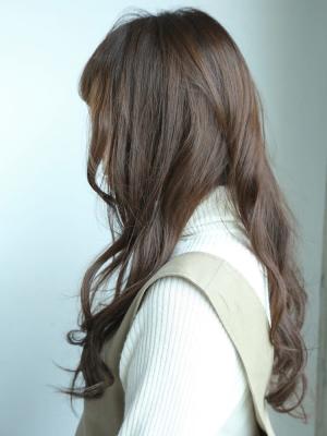 重めのかわゆいロングパーマ