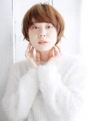 ナチュラルショートボブスタイル