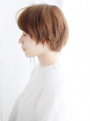 ナチュラルショートボブスタイル