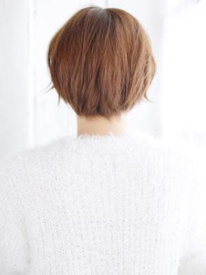 ナチュラルショートボブスタイル