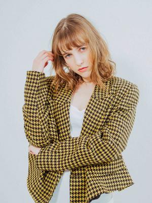 柔らか透明感ゆるウェーブミディ