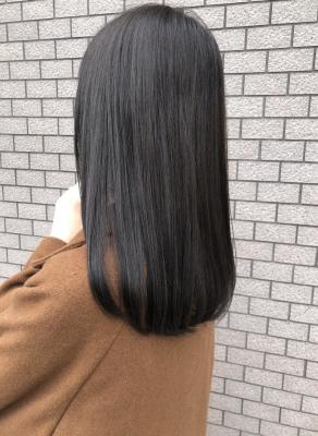 Lia　トーンダウンもイルミナカラーで♪