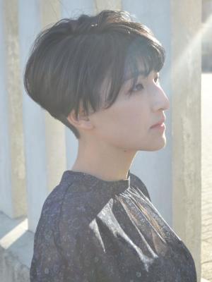 【flor 戸塚】*センシュアルショート+モノトーンアッシュ