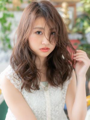 暗髪オフィスでも学校でも◎外国人風色気パーマ　カール