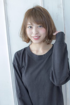 小顔フェミニンショート【シトラスアッシュ】U-189