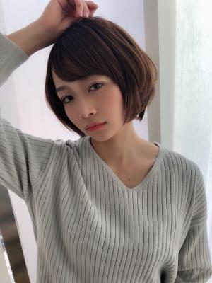 女子アナ風小顔ショートボブ【ラベンダーグレー】U-233