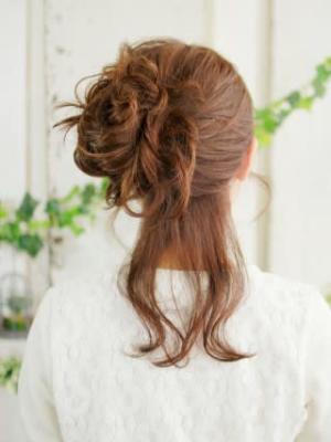 カジュアルスイートなアップスタイル