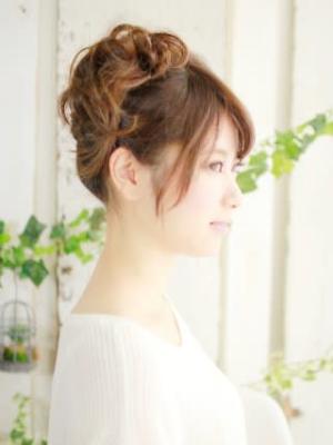 プチオシャレなアップスタイル
