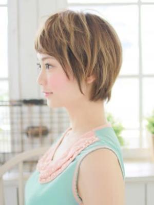 ゆるふわ内巻きパーマヘアー