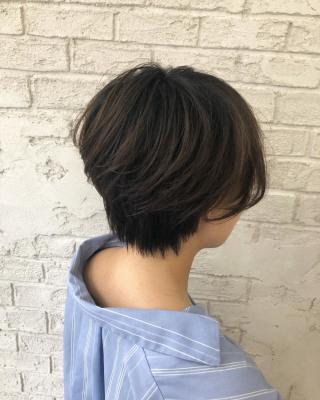ショートボブ_大人ボブ_前下がり_グレージュ1060
