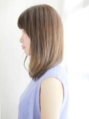 大人ツヤ色の内巻きワンカールスタイル