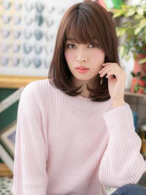重めスタイルが大人かわいいワンカールミディ　毛先パーマ
