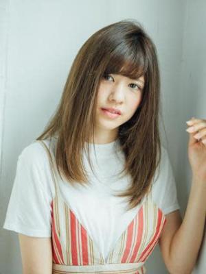 大人可愛いセミロング