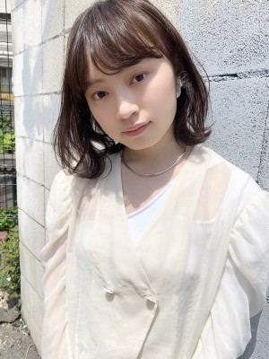 【山田】くびれ外ハネボブアッシュベージュy117