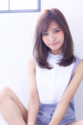 浅井剛史の提案するゆる内巻きセミロング