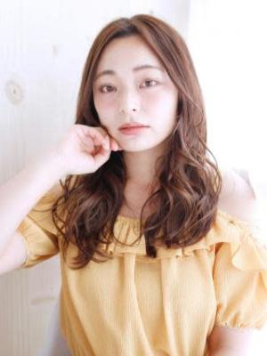 Aラインのセミウエットミックスカール