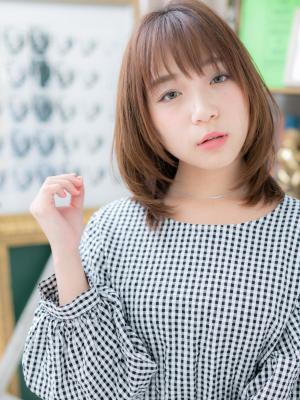 伸ばしかけにも♪丸みフォルムの小顔ピュアミディ　厚めバング