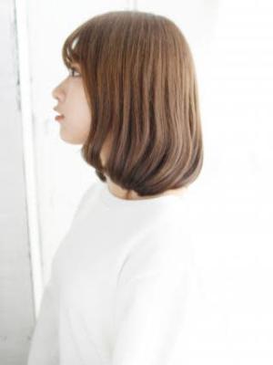 厚め前髪のワンカールボブスタイル
