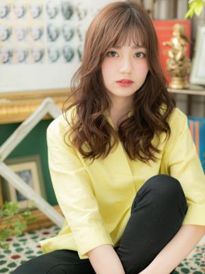 愛されフェミニン♪外国人風センターパート　小顔