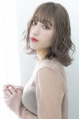 ミルクティグレージュボブ外国人風カラーハイトーンカラー20代