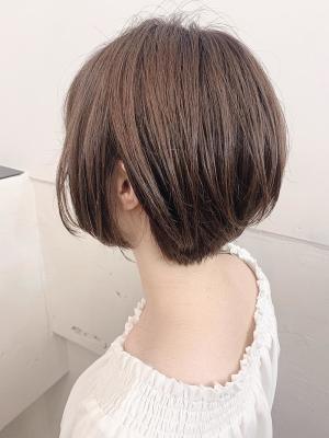 大人かわいい小顔丸みのあるショートボブ 20代30代40代 大人かわいい小顔丸みのあるショートボブ 20代30代40代 のイメージ画像