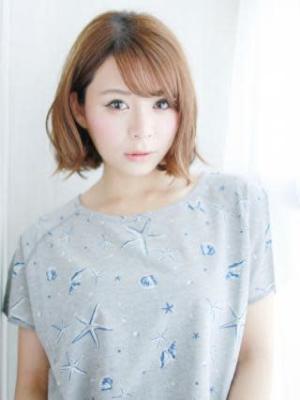 外ハネニュアンスカールボブスタイル