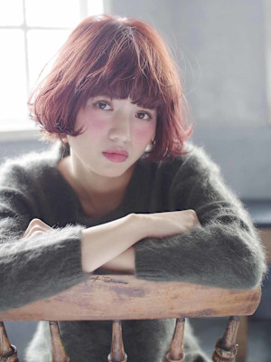 外はね可愛いグロスカラーボブ　【池袋美容室　uchla】 