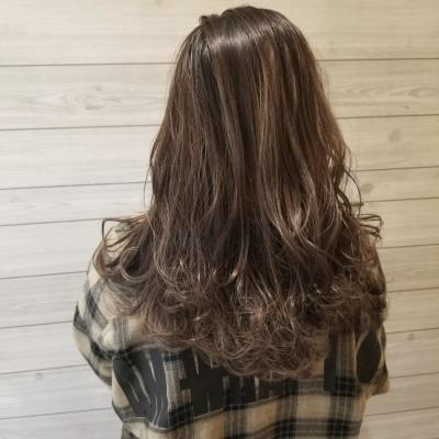 ダークグレーアッシュ