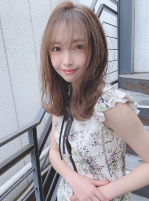 【重山祐亮】外ハネカールセミロング