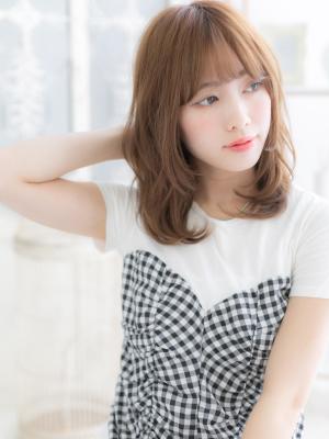 伸ばしかけにも♪丸みフォルムの小顔ピュアミディ 厚めバング 伸ばしかけにも♪丸みフォルムの小顔ピュアミディ 厚めバングのイメージ画像