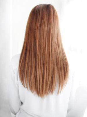 ナチュラルスタイリングのストレートスタイル