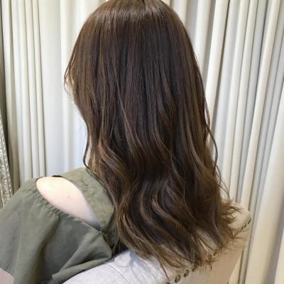 ナチュラルベージュ