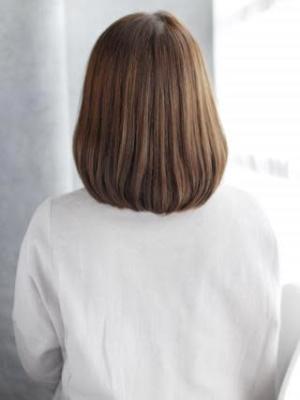 厚め前髪のワンカールボブスタイル