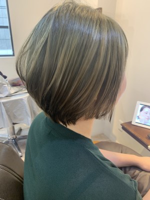 【アフロート添田】ブリーチ ミルクティーアッシュ スリークボ 【アフロート添田】ブリーチ ミルクティーアッシュ スリークボ