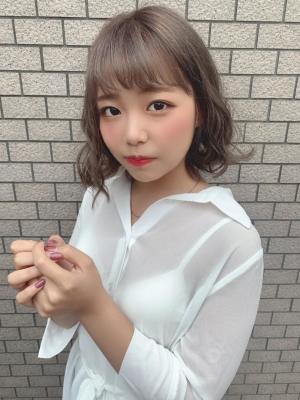 Lia&汐見悠佑　ミルクティーアッシュベージュ