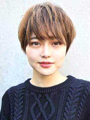 タイトな束感ショート