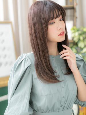 大人かわいい…小顔グラデーションレイヤー　毛先パーマ