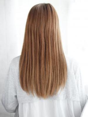 ナチュラルスタイリングのストレートスタイル