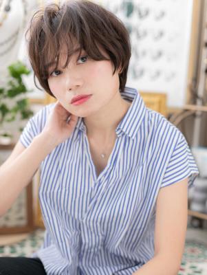 黒髪も◎外国人風ニュアンスラフショート　くせ毛風
