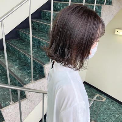 くすみベージュ